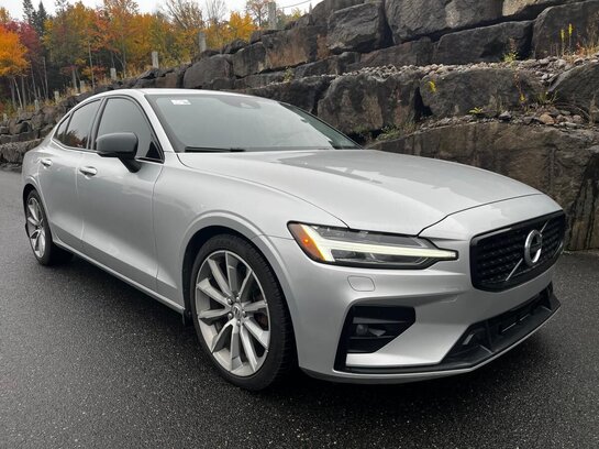 2022 Volvo S60 2022 Silver 2022 Volvo S60 2022 Silver